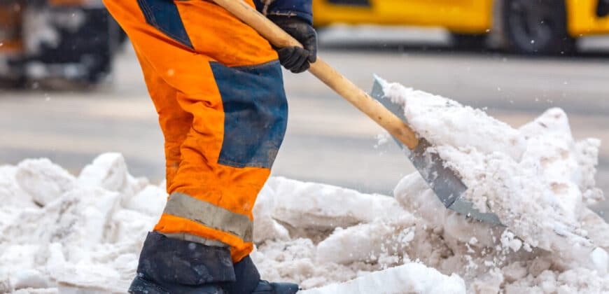 Important tips all contractors should know about de icing salt and winter weather solutions